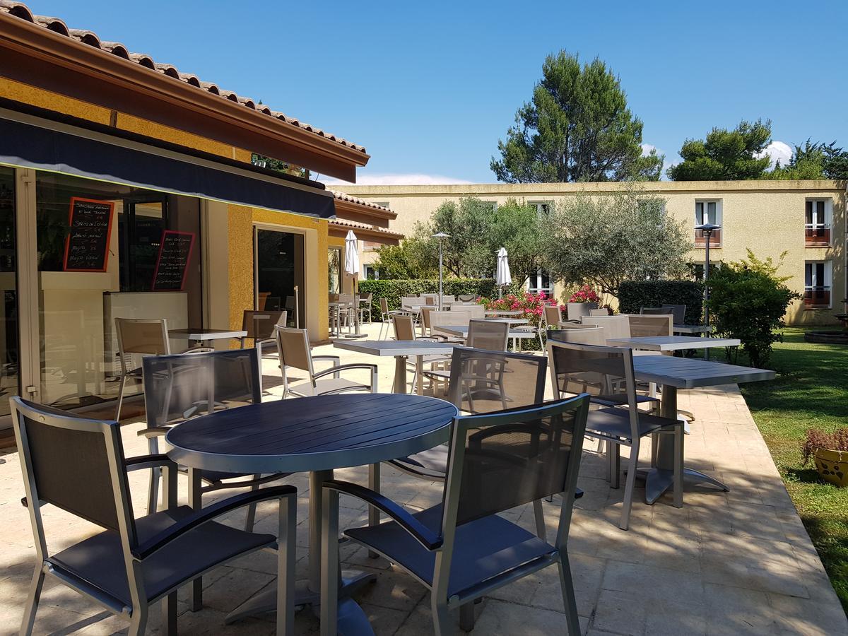 Hotel Restaurant Le Mas De L'Olivier Pont-Saint-Esprit Exterior foto